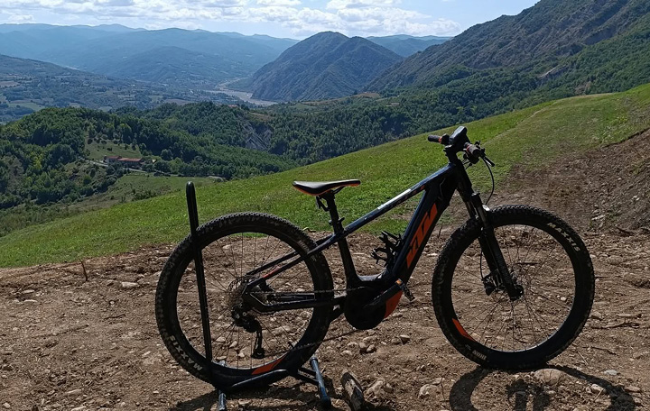Bicicletta - E-bike in Val Borbera