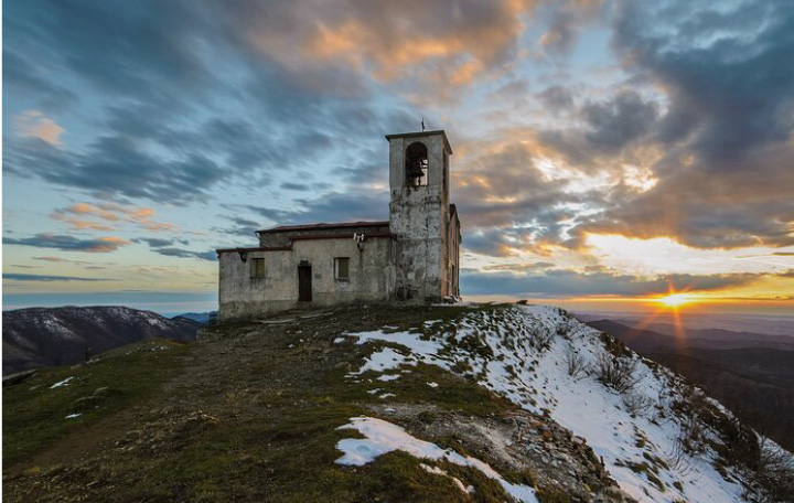 Chiesa - Trekking nel parco Capanne di Marcarolo